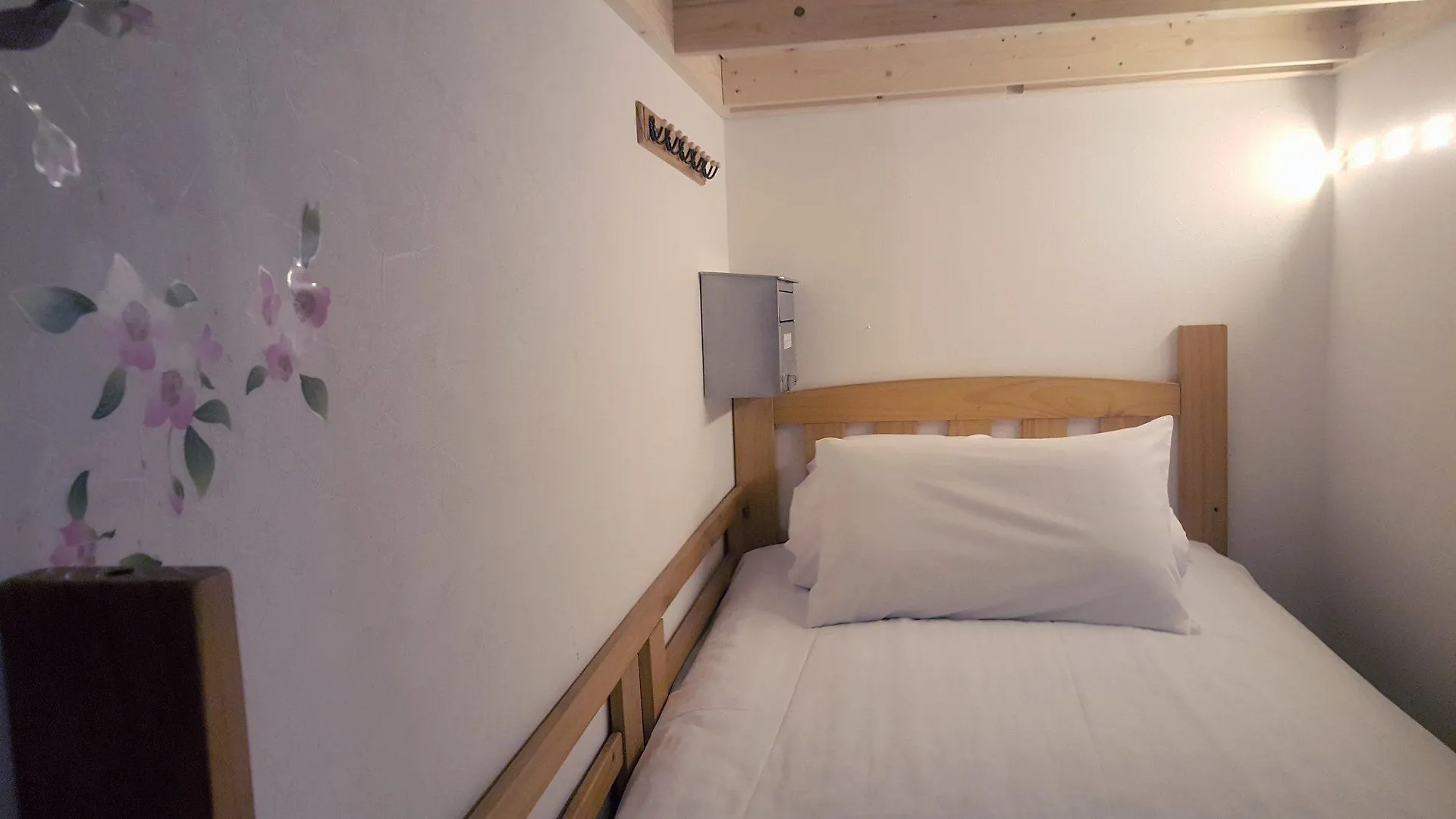 Hotel Shinjuku Sky Capsule - Hostel Tokyo Japan